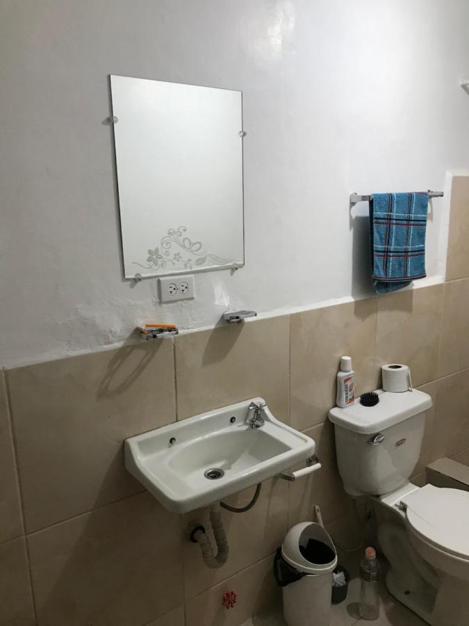 Albergue Camry Backpackers佳美背包客旅馆 Cuenca Esterno foto