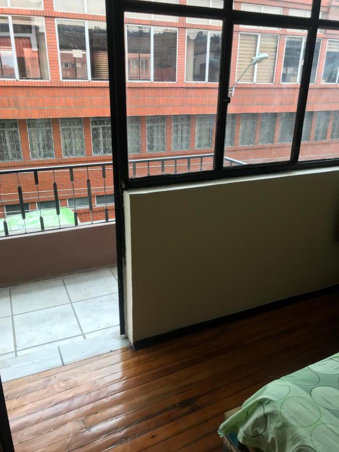 Albergue Camry Backpackers佳美背包客旅馆 Cuenca Esterno foto