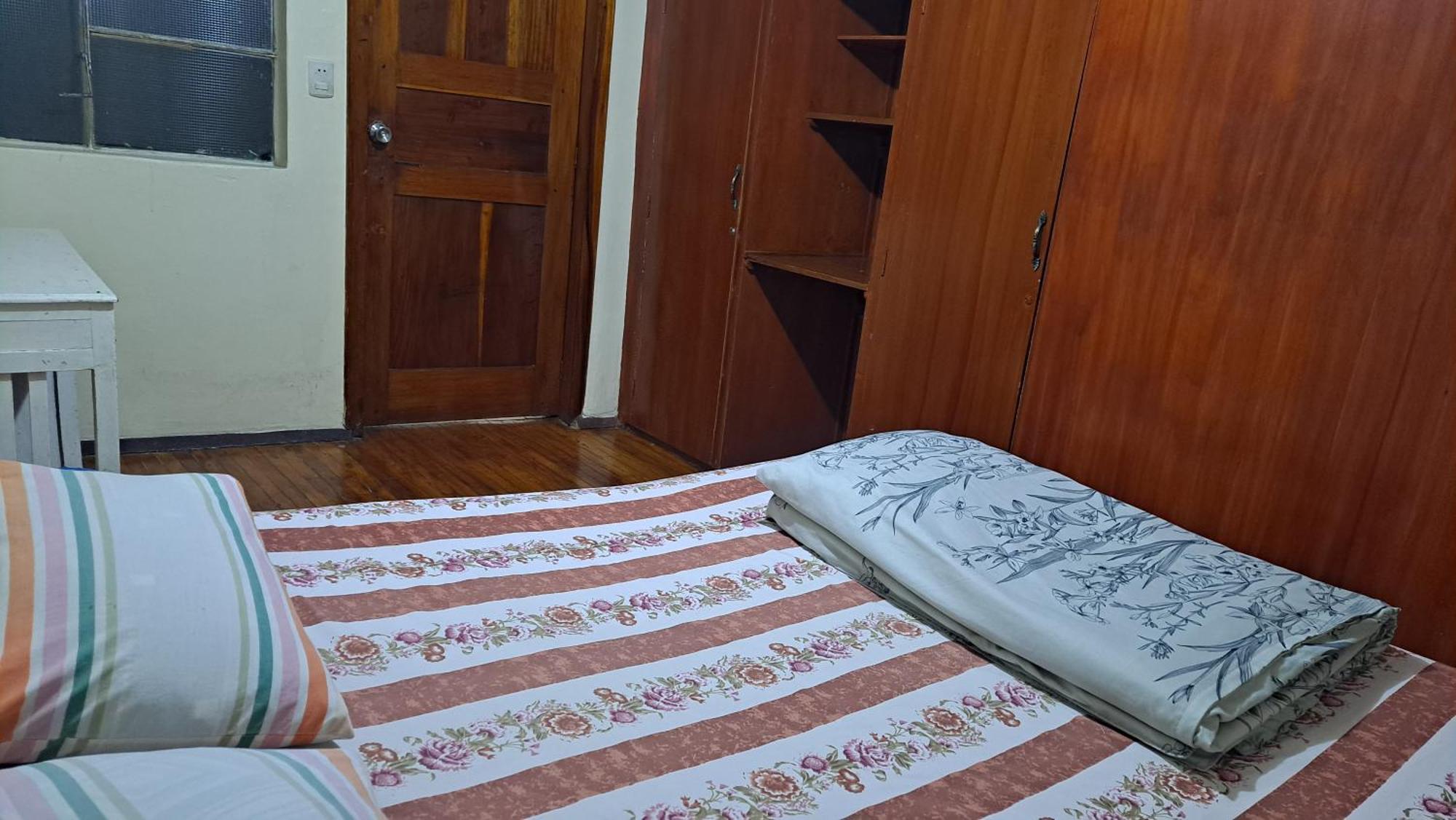 Albergue Camry Backpackers佳美背包客旅馆 Cuenca Esterno foto